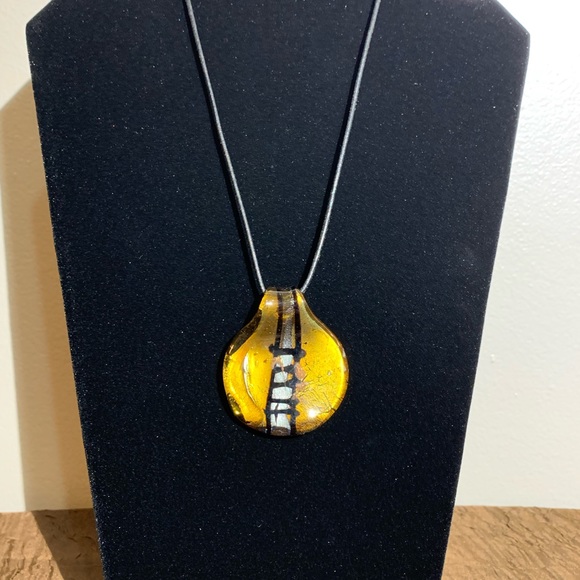 Necklaces - Picture 2 of 7